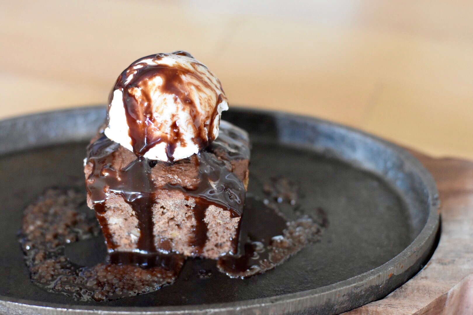 Sizzling Brownie with ice cream / Weight Watchers Brownie